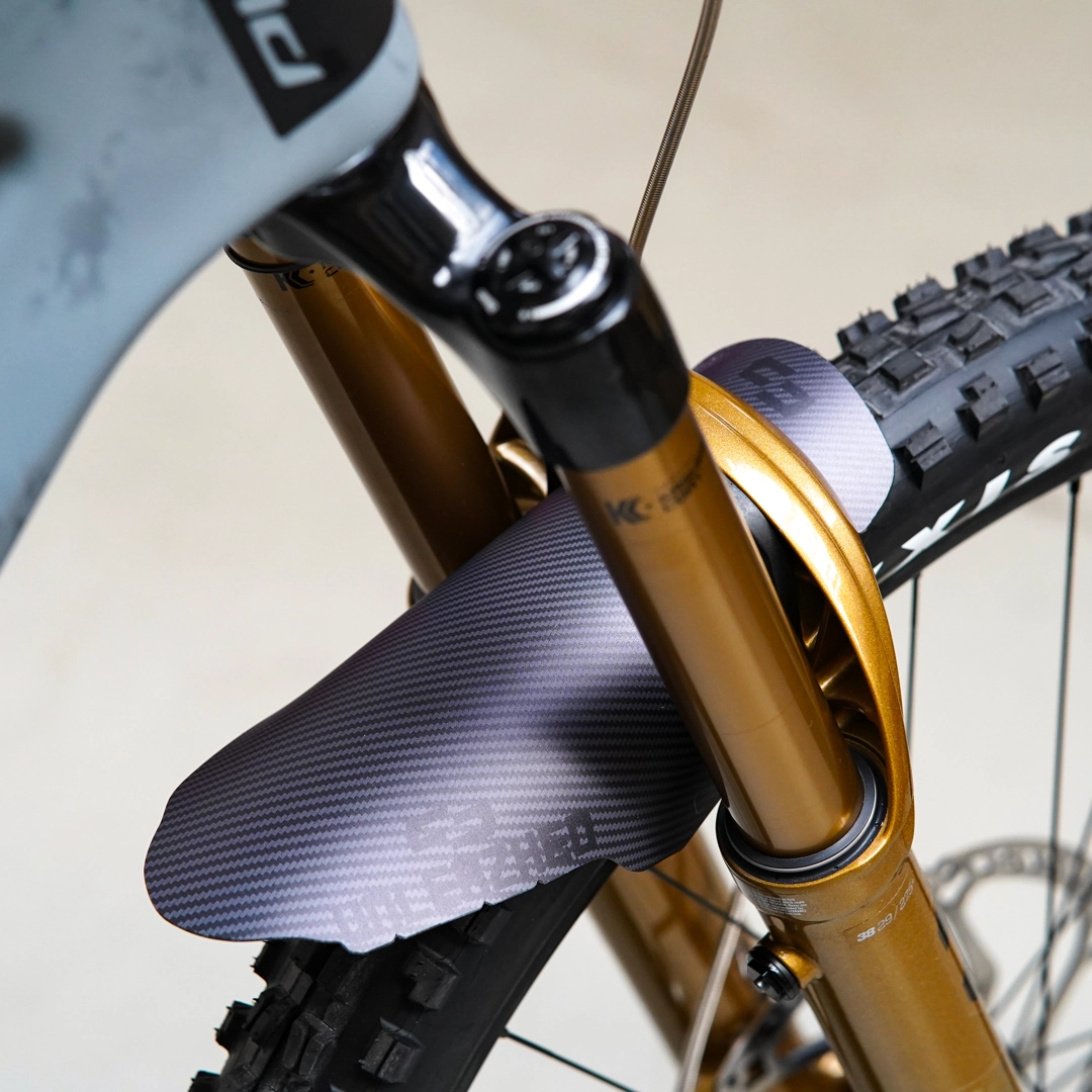 Mudguard M01 Bolt On carbon Unleazhed