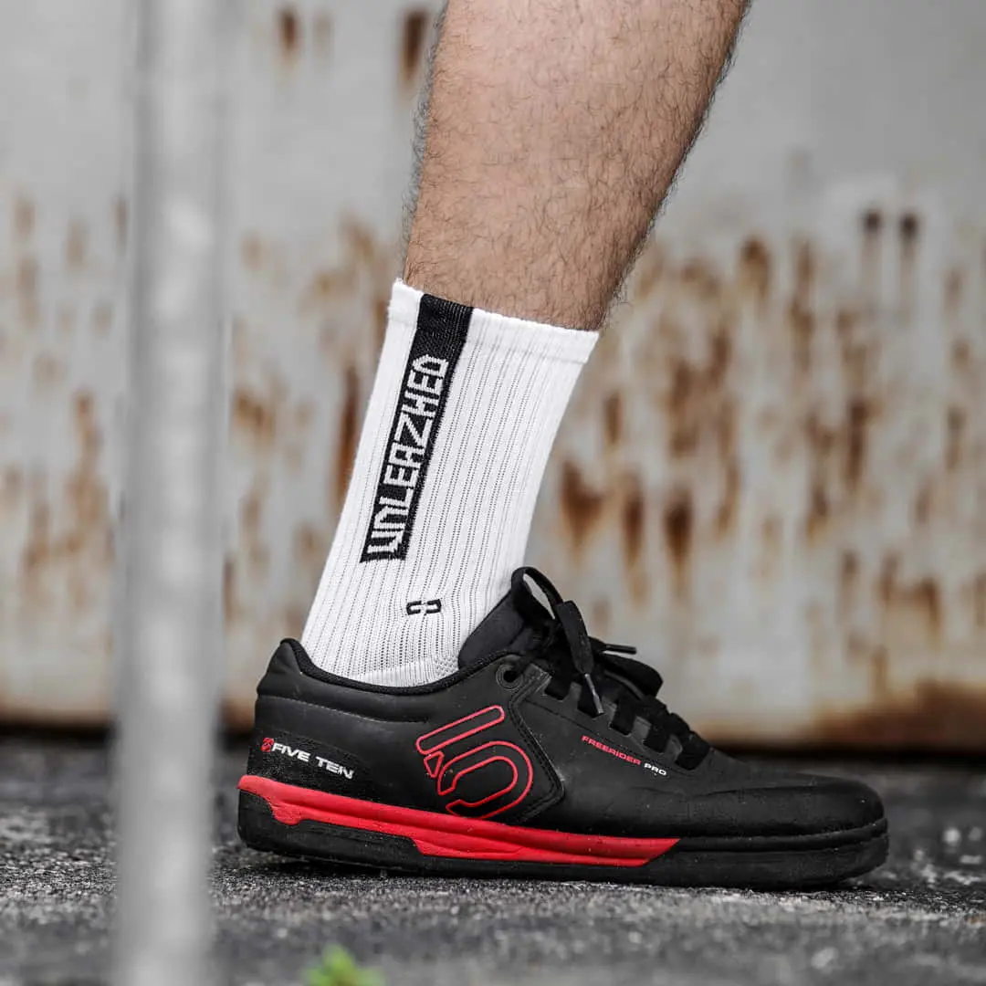 MTB Socks snazy 4 x white-black - Unleazhed