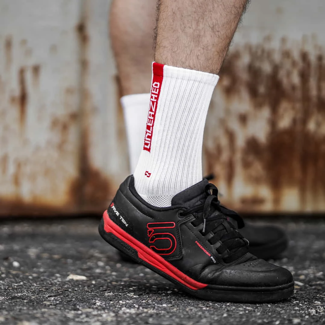 MTB Socks snazy 2 x white-red - Unleazhed