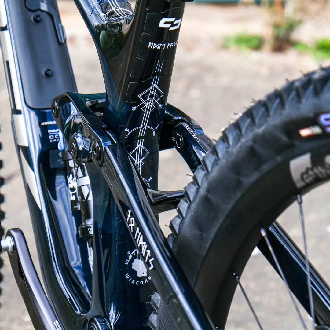 Frame Protection XXL matt runes of shred white - unleazhed