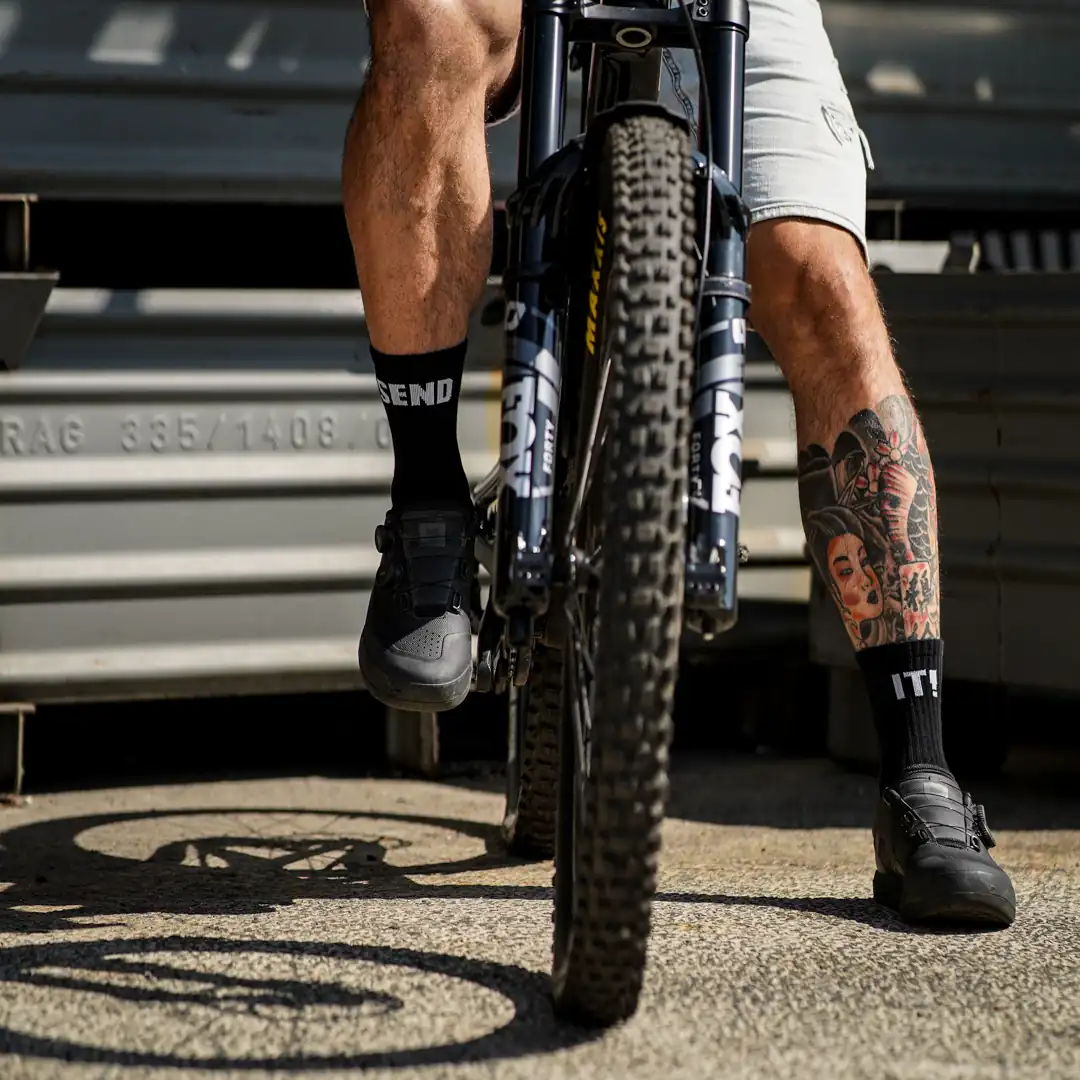 MTB Socken 4 x SEND IT! black-white - Unleazhed