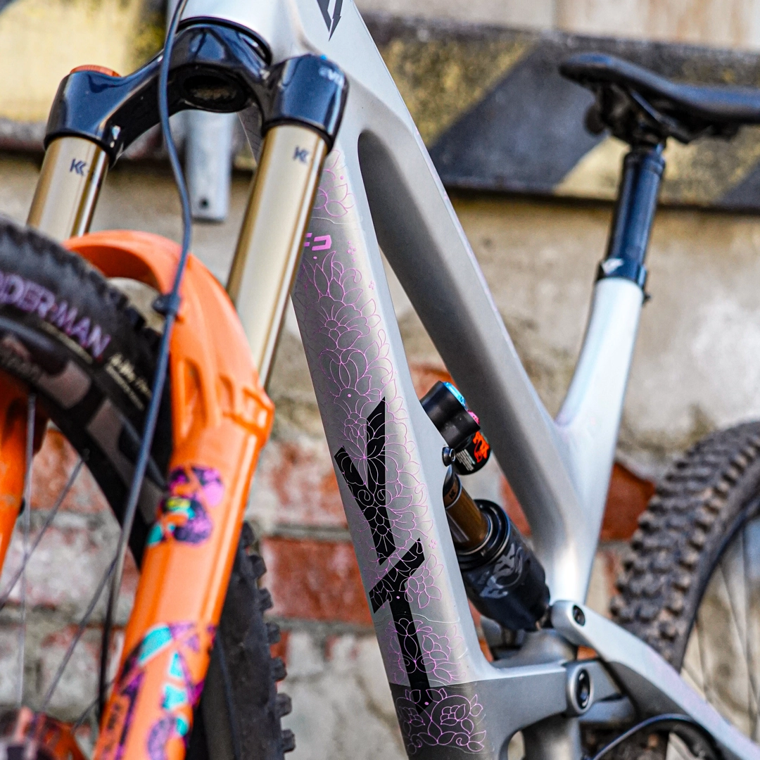Frame Protection XXL Filigree rose - unleazhed matt