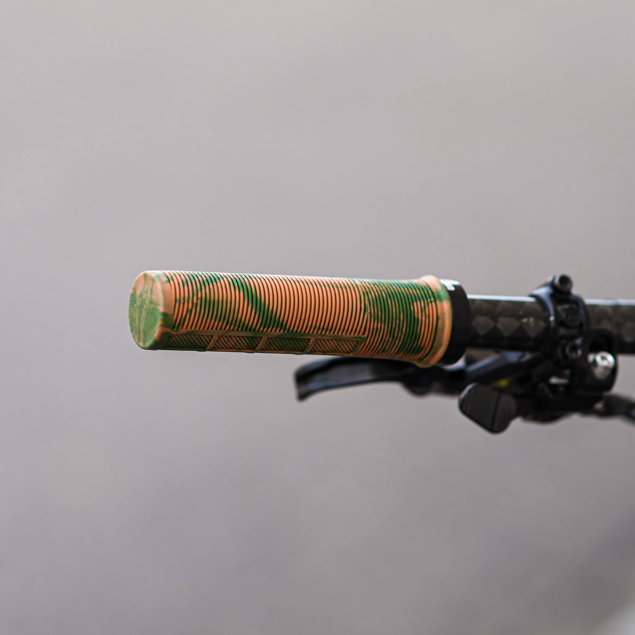 MTB Griffe G1 - Brown Olive - Unleazhed MTB Griffe G1 - Brown Olive - Unleazhed