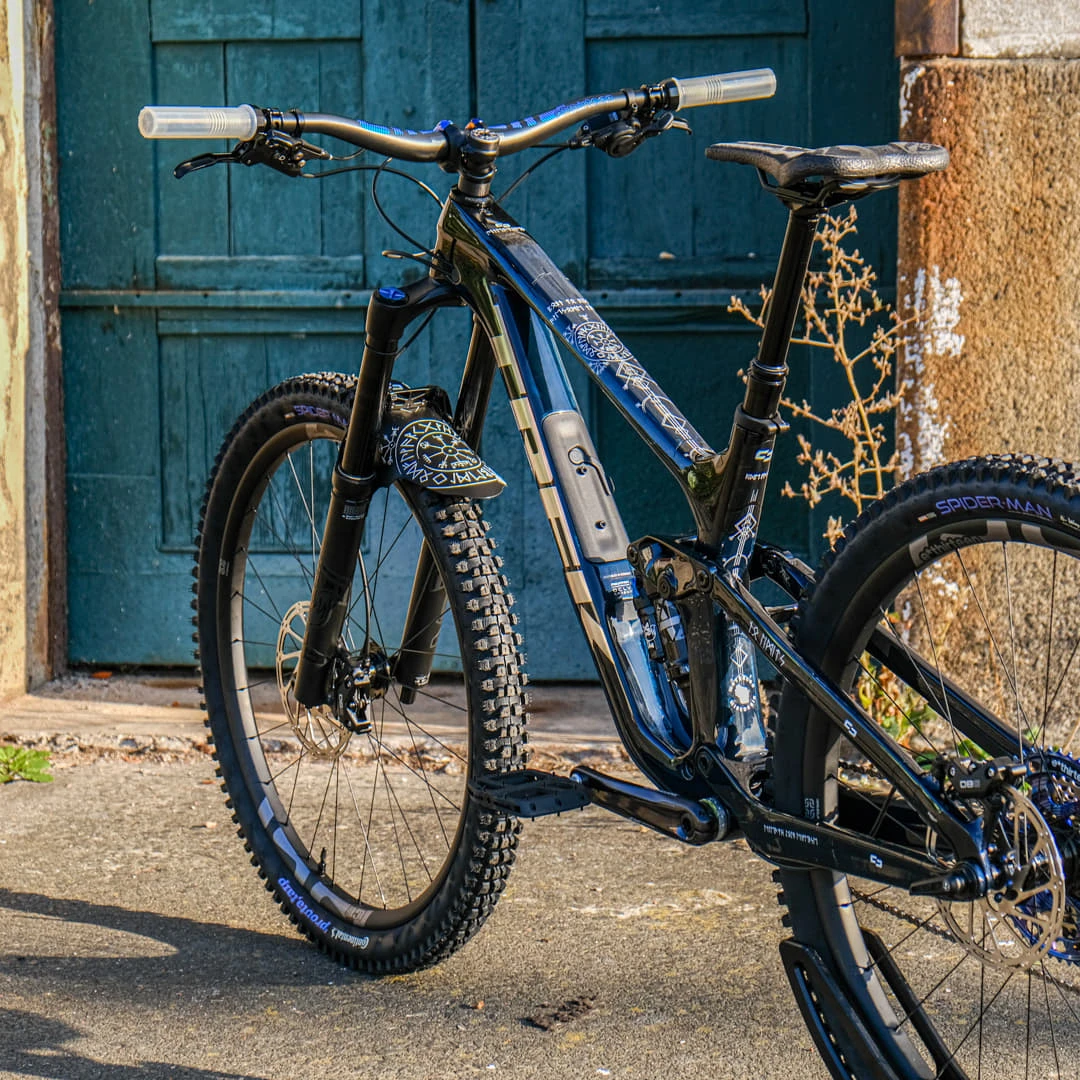 Frame Protection XXL matt runes of shred white - unleazhed