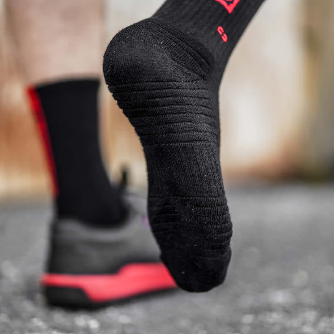 MTB Socken snazy 2 x black-red - Unleazhed