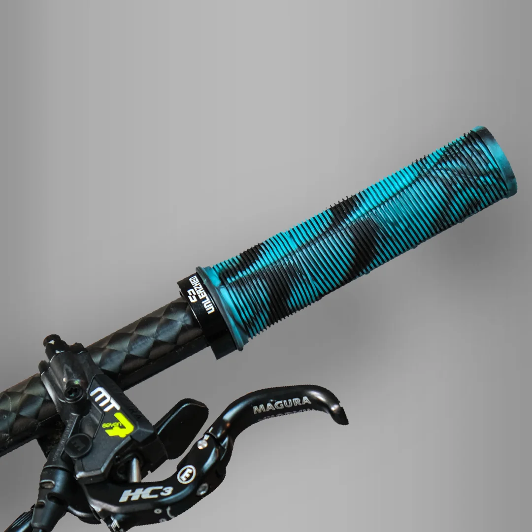 Unleazhed MTB-Griffe am Lenker