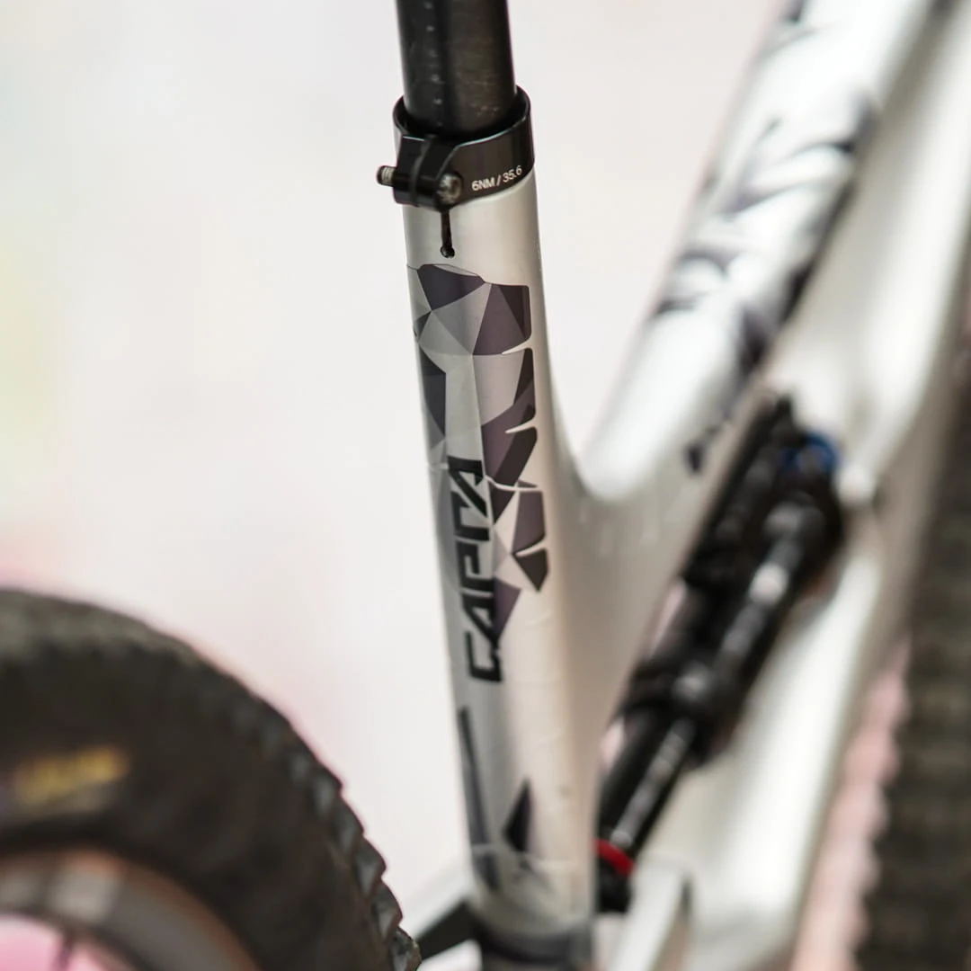 Rahmenschutzfolie XXL matt Naked polygon gray - unleazhed