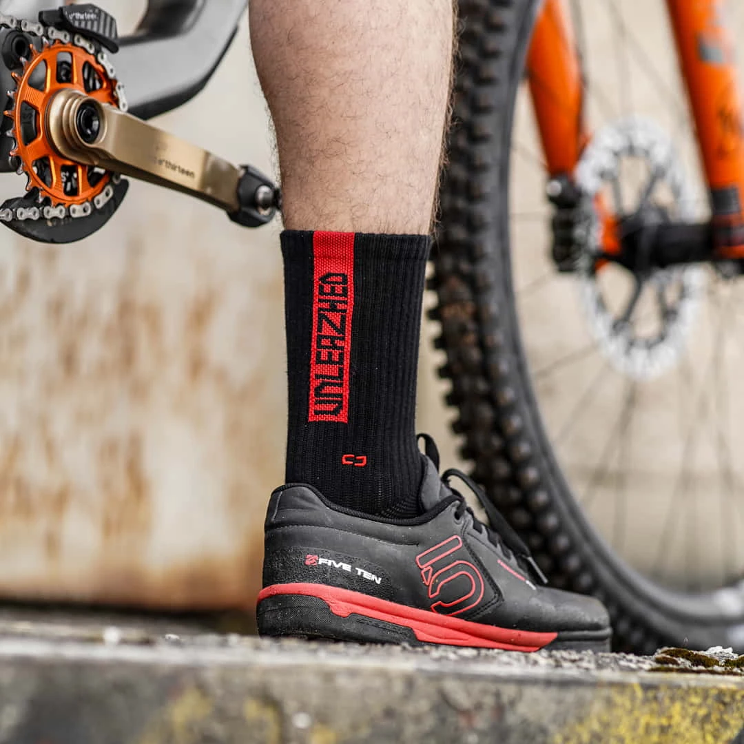 MTB Socks snazy 4 x black-red - Unleazhed