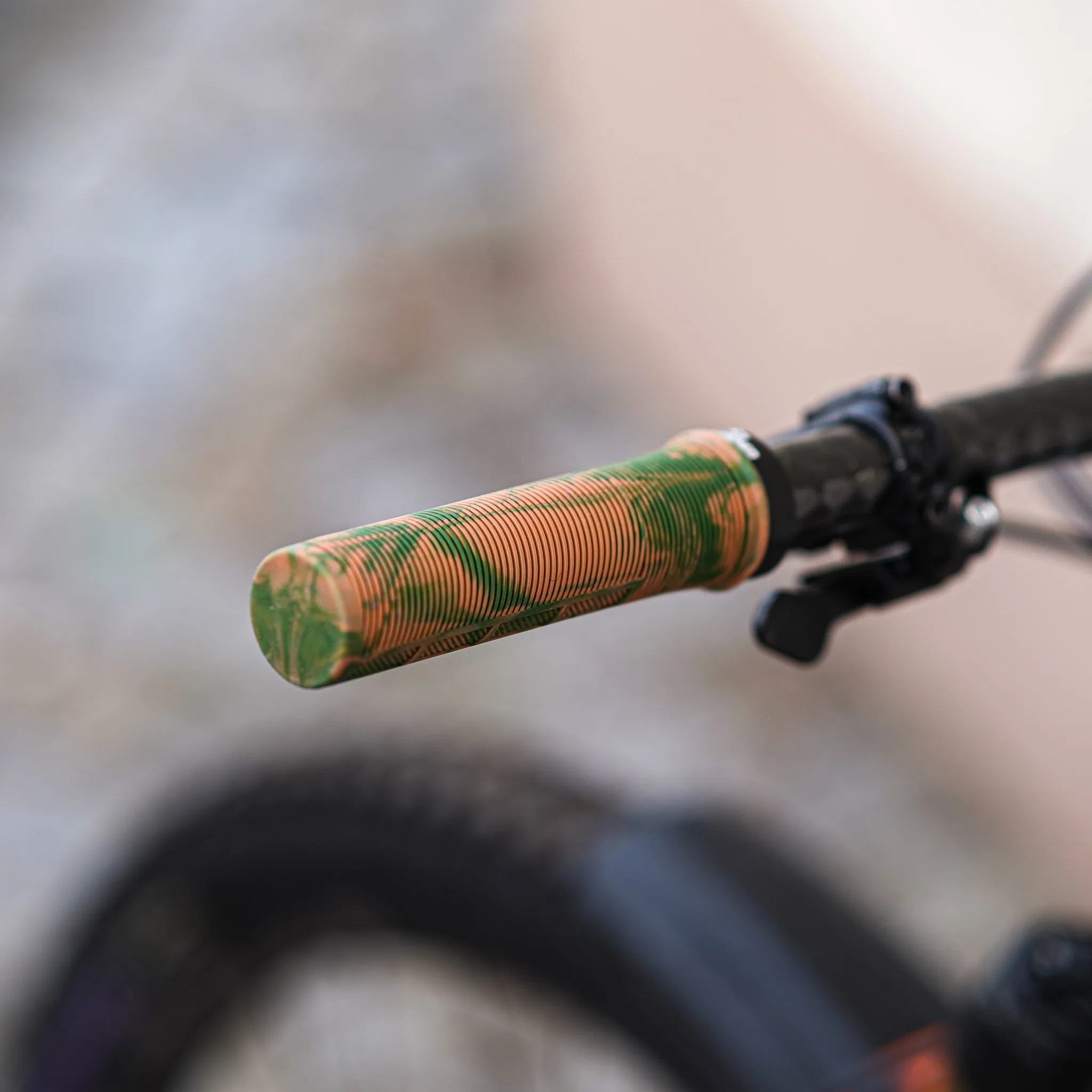 MTB Griffe G1 - Brown Olive - Unleazhed MTB Griffe G1 - Brown Olive - Unleazhed