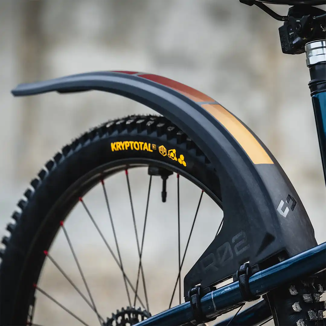 MR02 Rear wheel mudguard sticker flipflop red-gold - Unleazhed