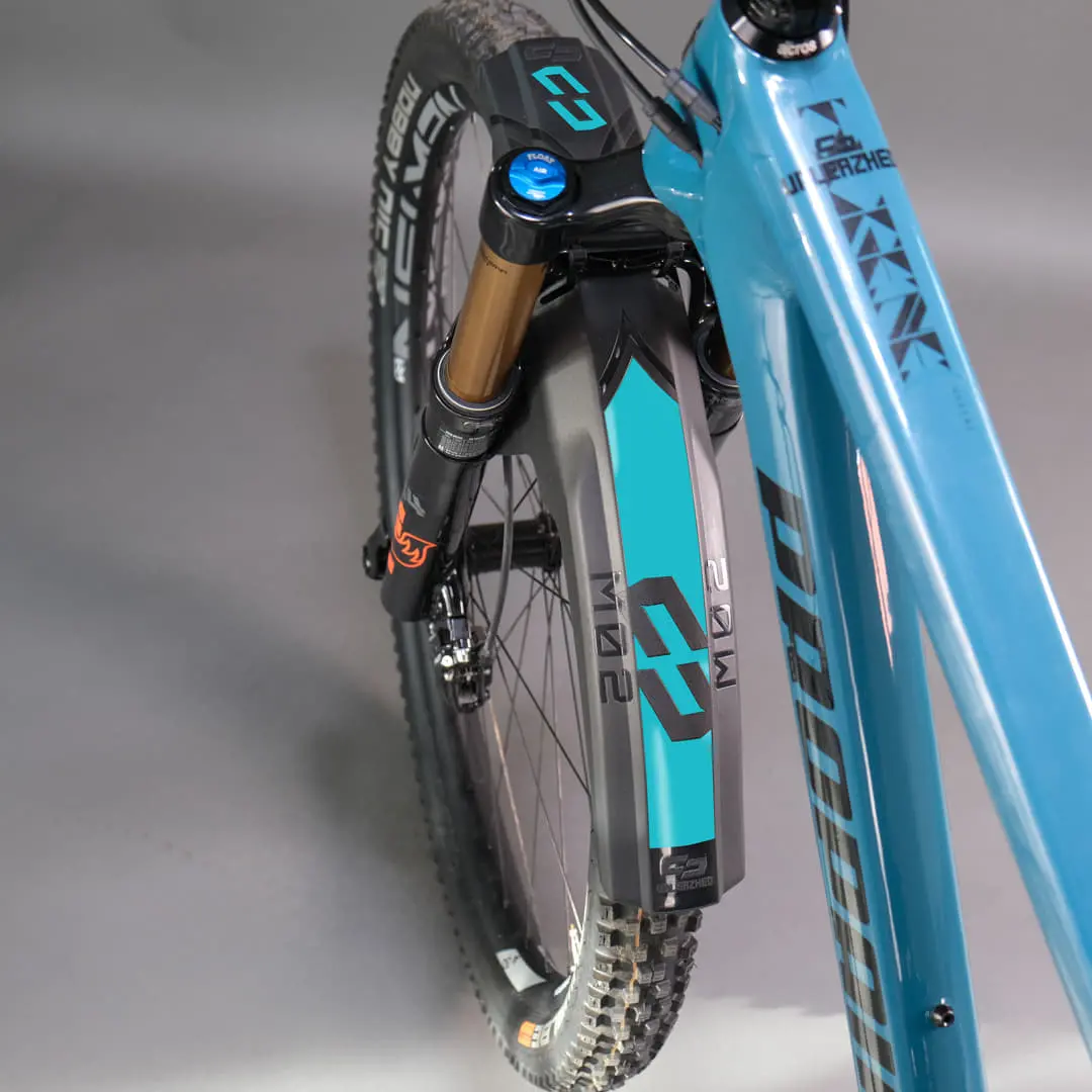 unleazhed - M02 sticker blue