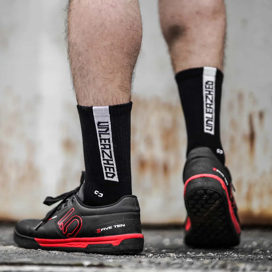 MTB Socks snazy 2 x black-white - Unleazhed