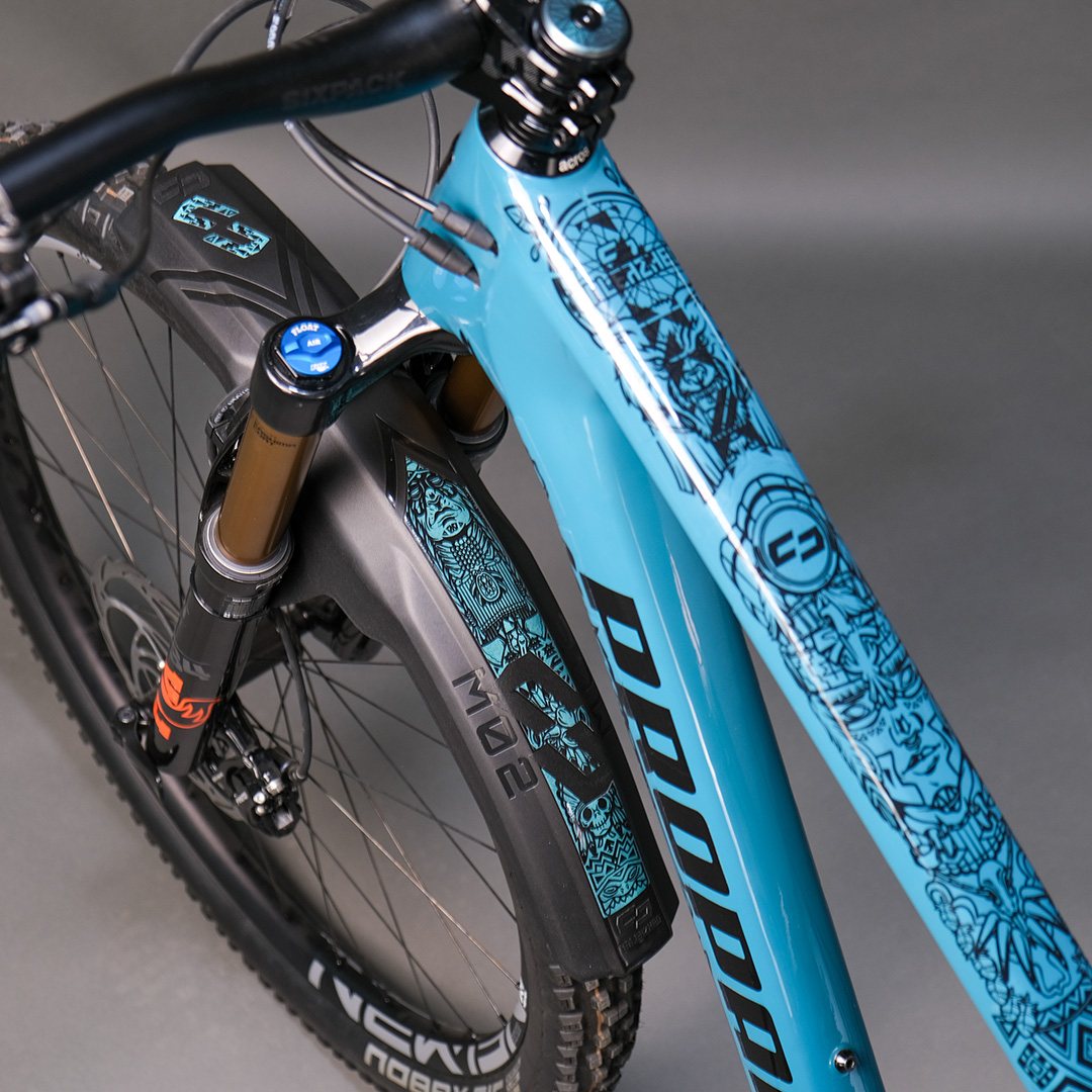 unleazhed - M02 sticker tatanka turquoise