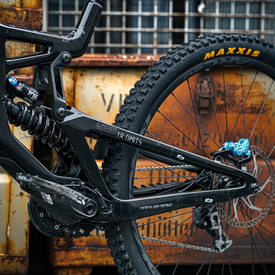 Frame Protection XXL glossy runes of shred white - unleazhed Frame Protection XXL matt runes of shred white - unleazhed