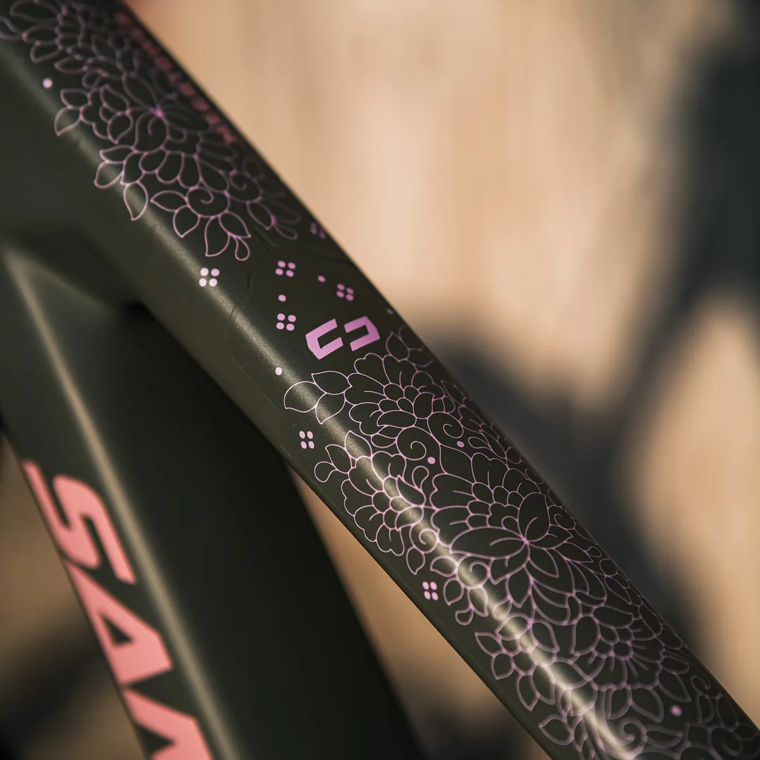 Frame Protection XXL Filigree rose - unleazhed matt